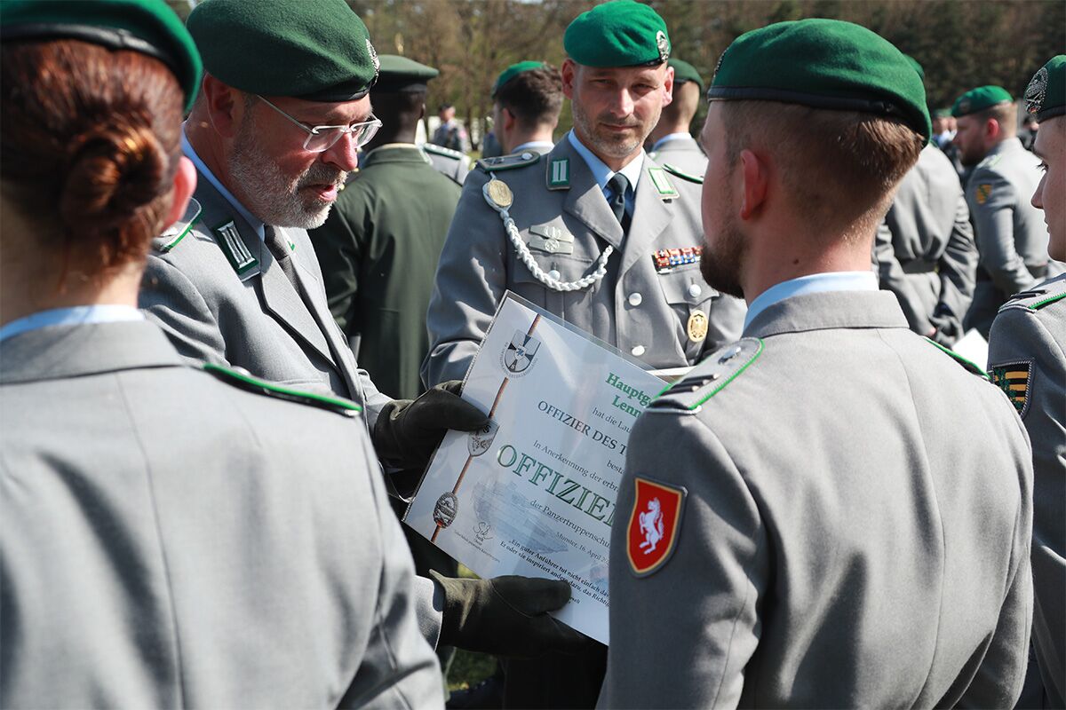 Übergabe Offizierbrief