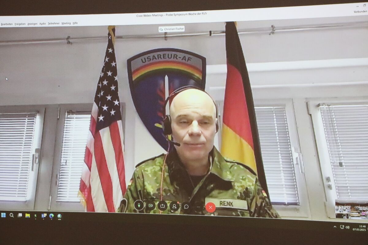 Stellvertretender Kommandeur NATO Security Assistance and Training for Ukraine (NSATU) per Videokonferenz, Generalmajor Hartmut Renk